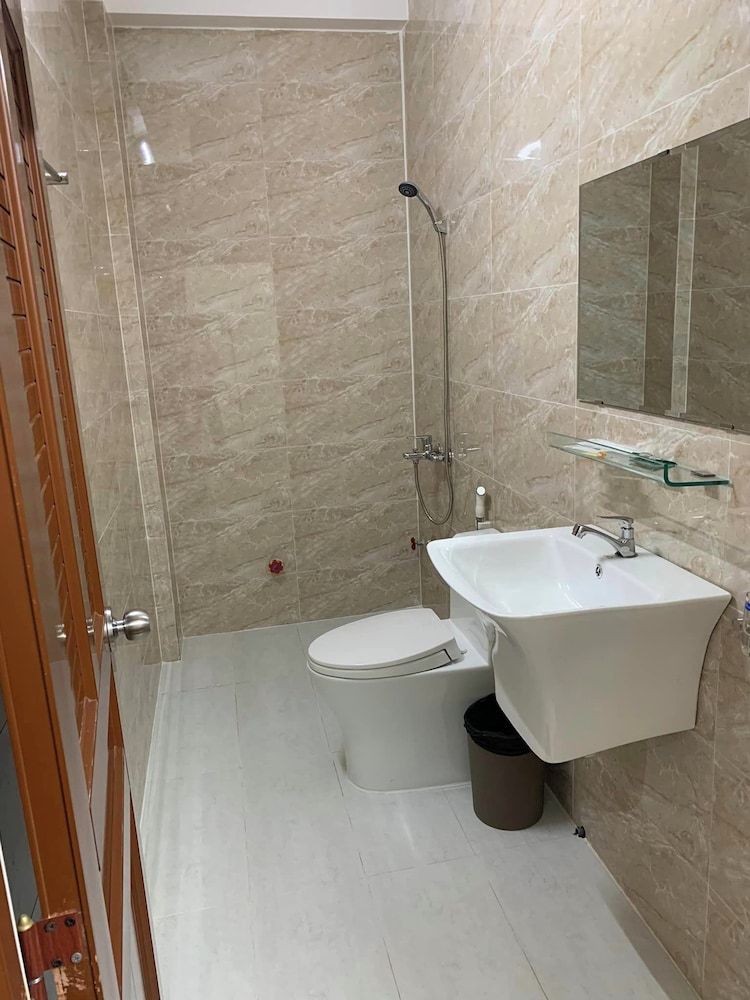 Nha Nghi 68 Family Double Room 5