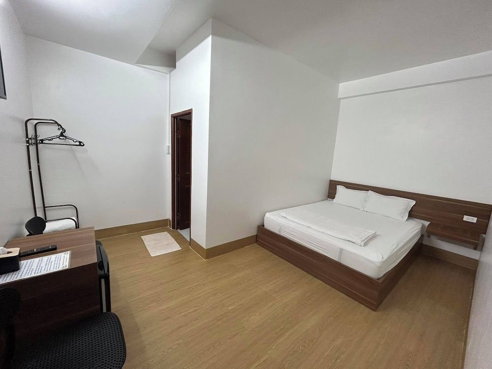 Nha Nghi 68 Basic Double Room 5