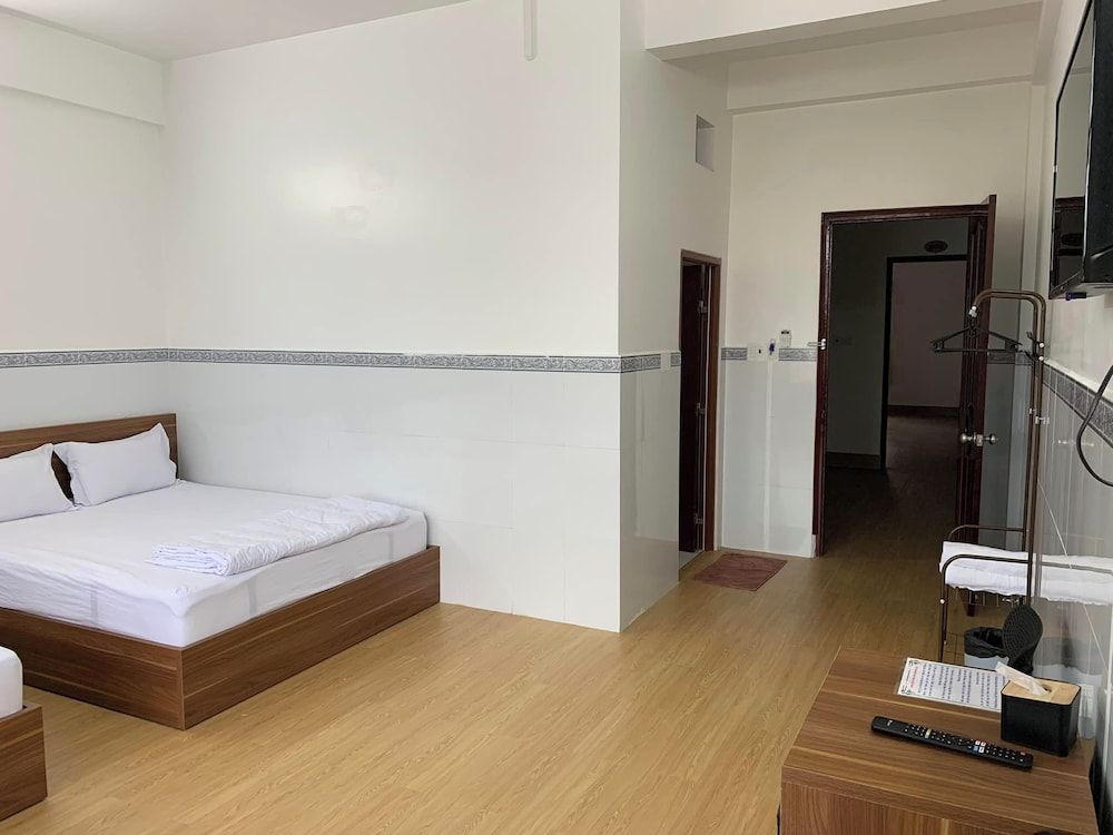 Nha Nghi 68 Family Double Room 3