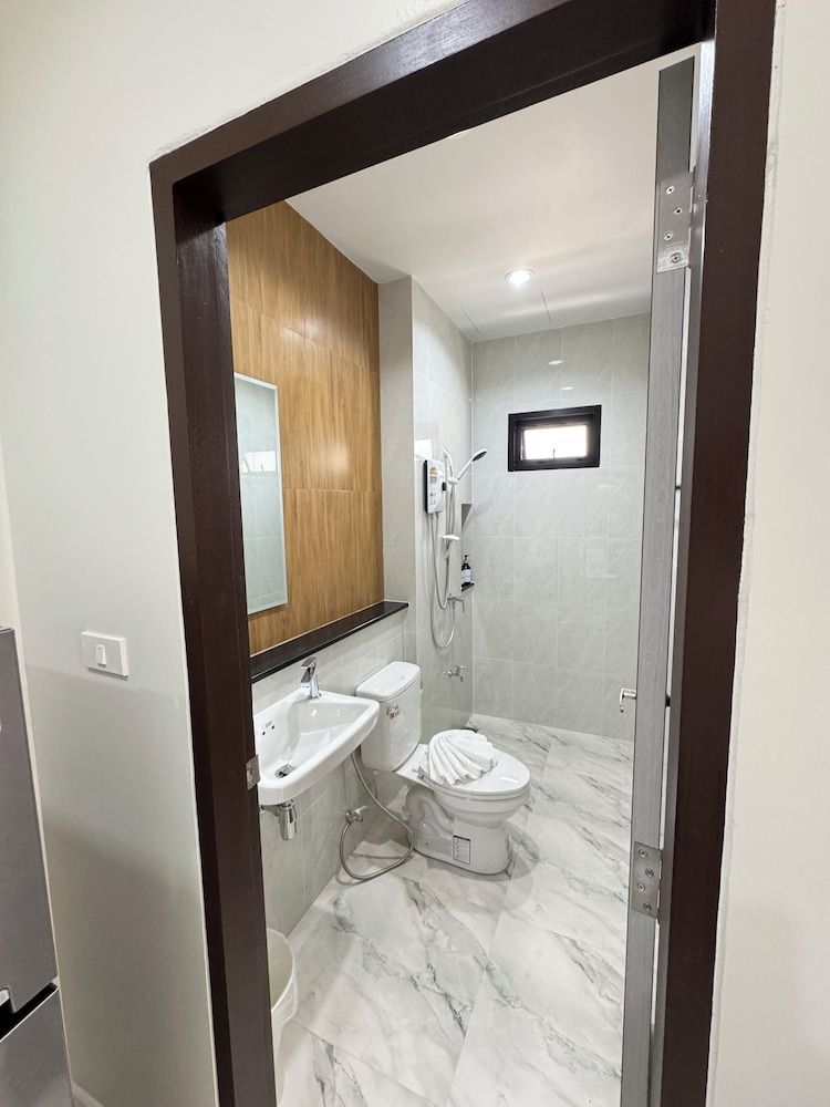 LELA HOME Standard Room, Patio, Lagoon View 3