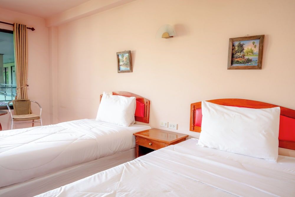 Superior Twin Room, Garden View