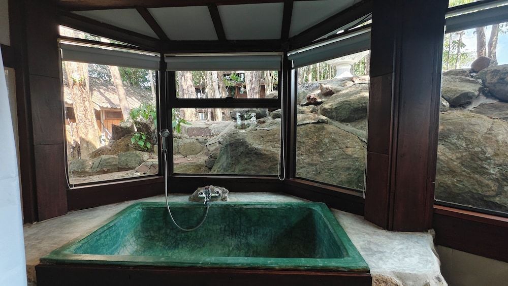 Village Farm & Winery Deluxe Room, Garden View 9