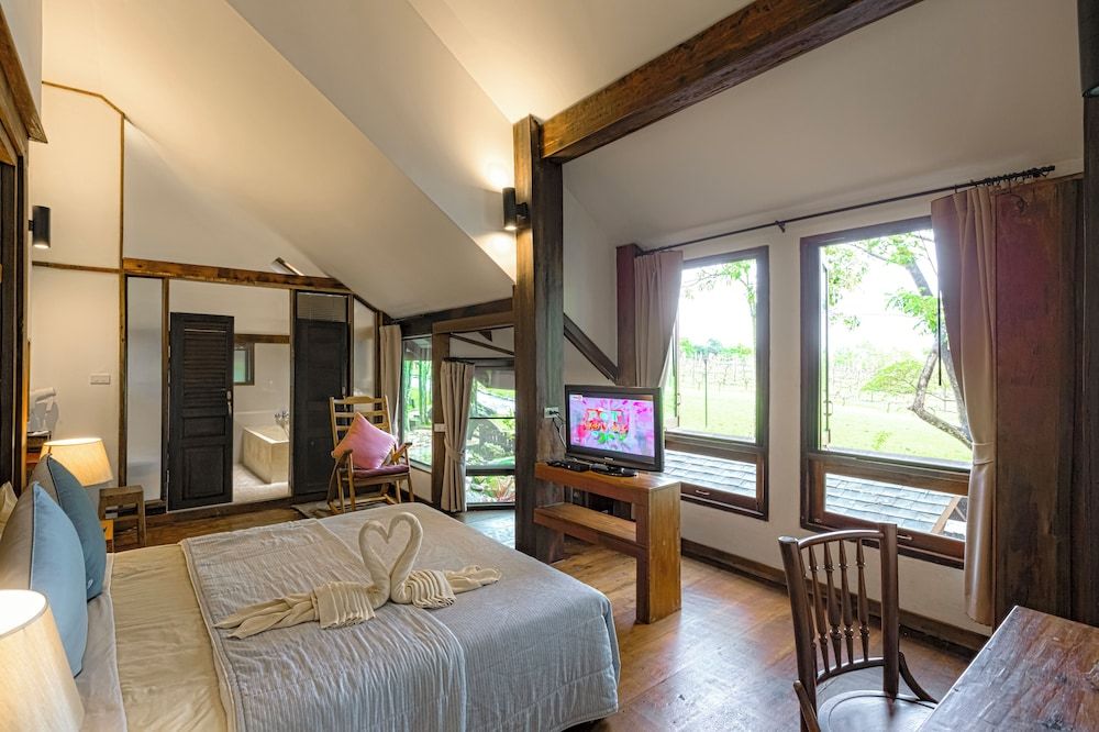 Village Farm & Winery Family Suite, Garden View 3