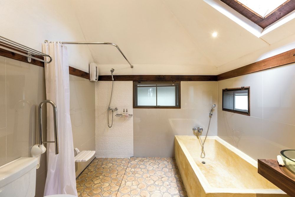 Village Farm & Winery Family Suite, Garden View 7