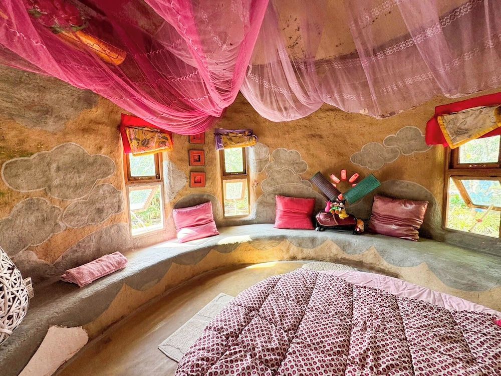 Clay House Chiang Mai By Alphatel Family Room 5