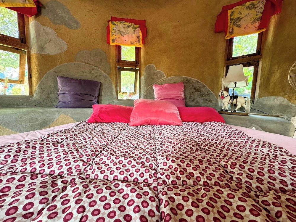 Clay House Chiang Mai By Alphatel Family Room 2