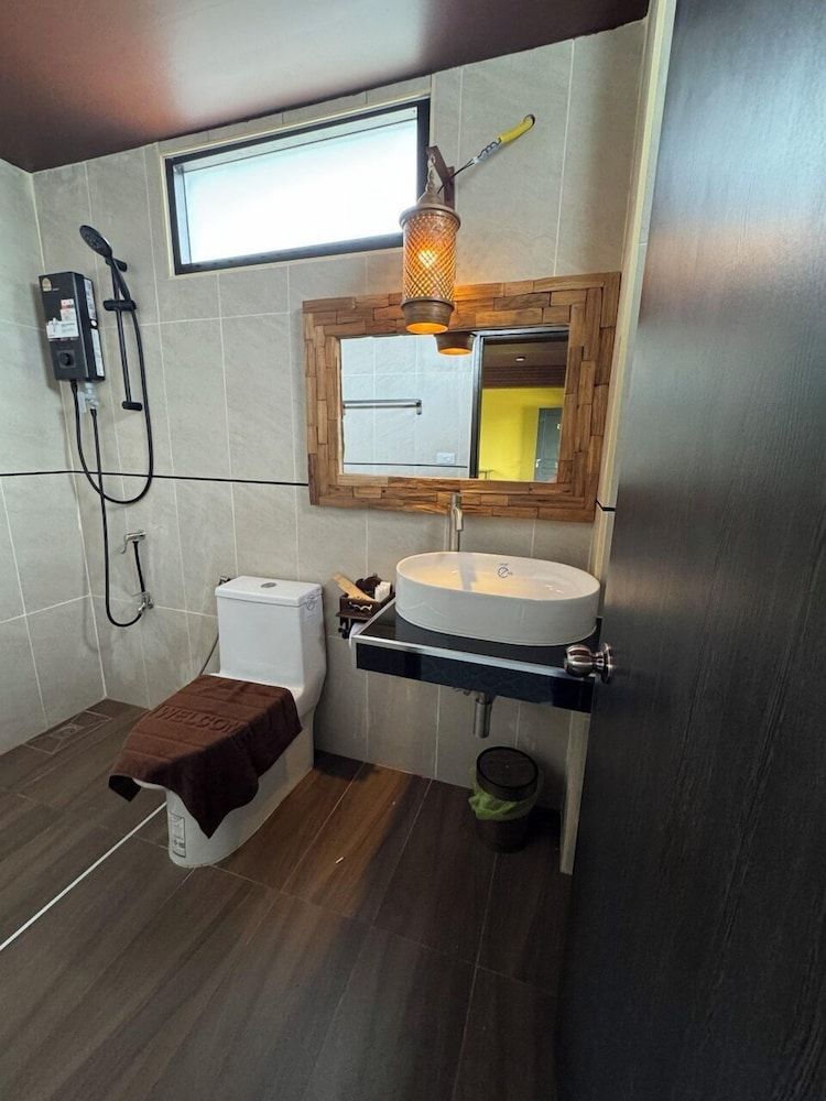 Phoenix Room Family Room, Sea View 3