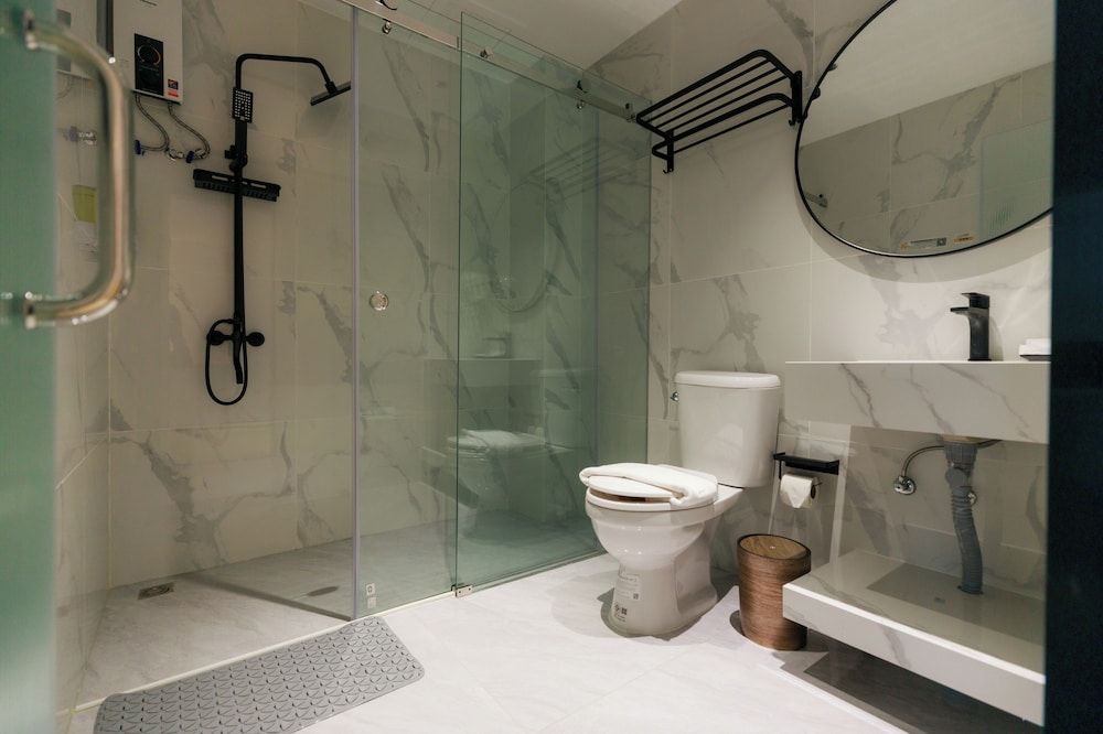 Banana Guesthouse South Pattaya Deluxe Single Room, Balcony, City View 4