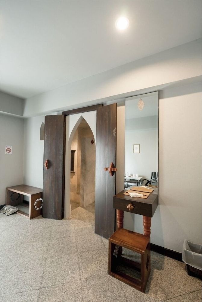 Deluxe Double Room, Pool View
