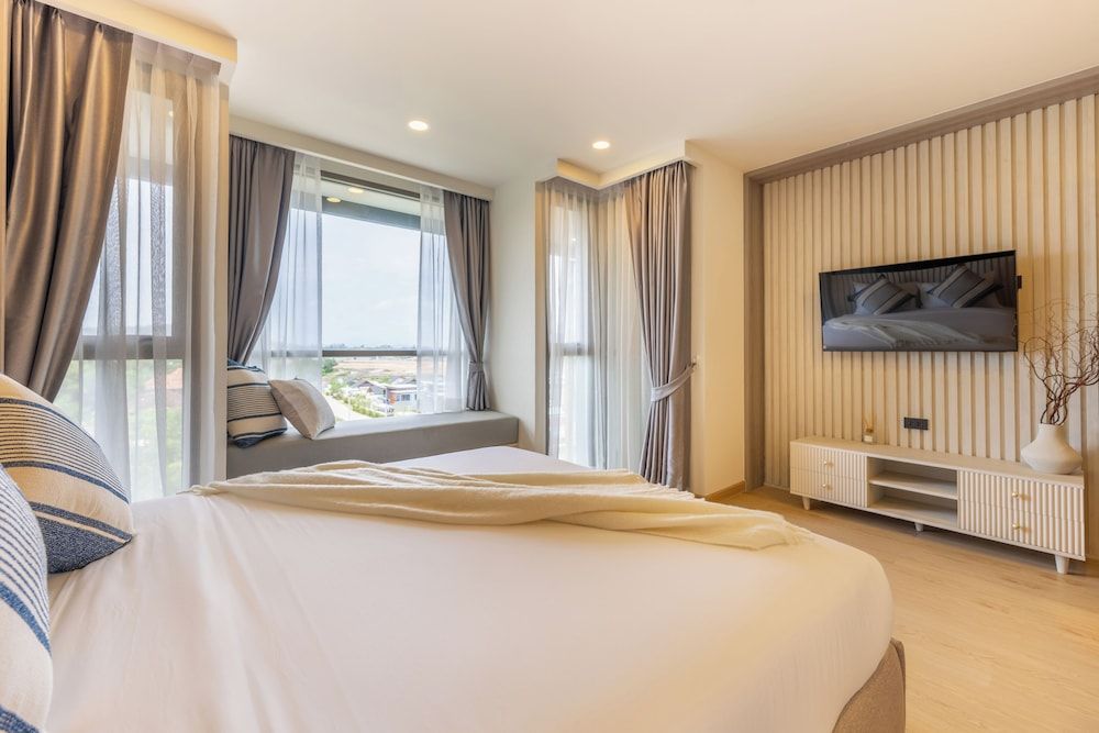 The Ozone Residences Bangtao Duplex 2 Bedroom Suite Golf View 3