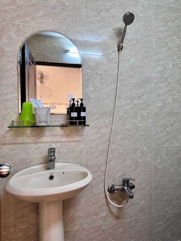 Nam Đô 2 Hotel Comfort Room, 1 Queen Bed 16