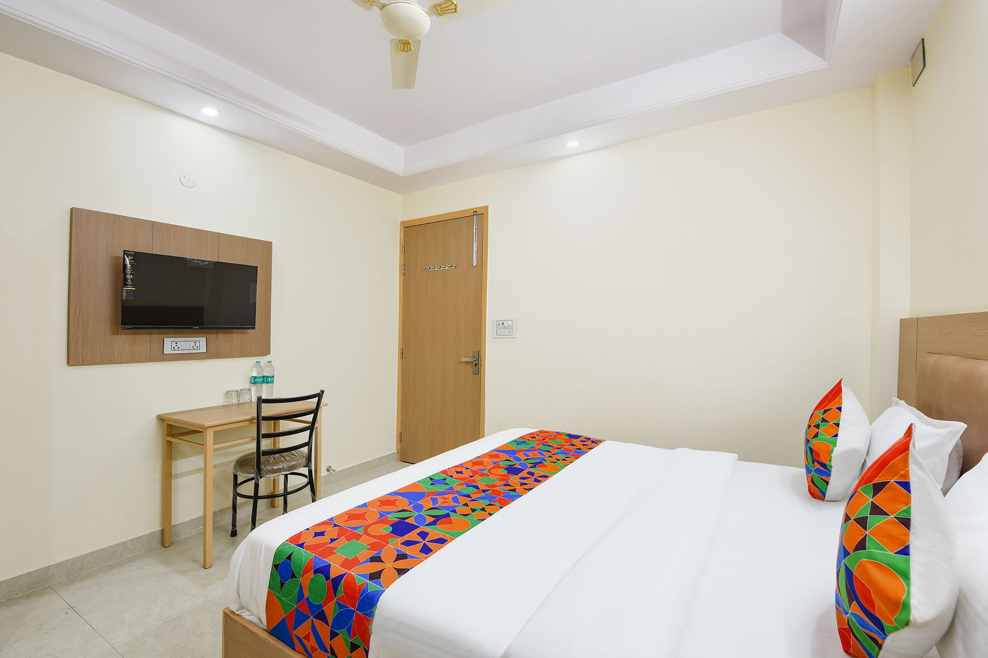 FabHotel Dwarka Heritage Premium Room 3
