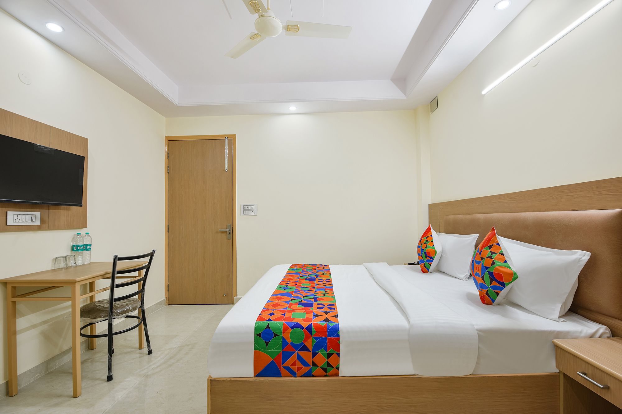 FabHotel Dwarka Heritage Premium Room 2