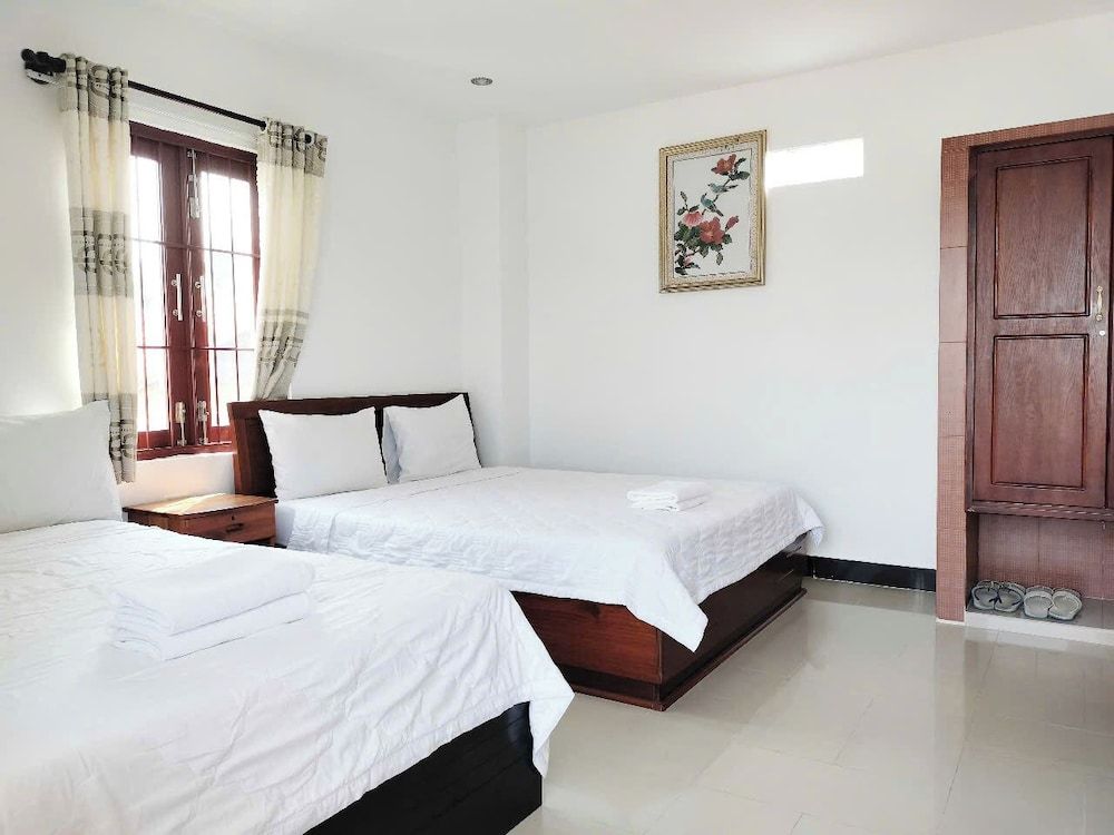 Basic Quadruple Room, Garden View