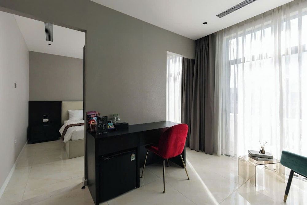 Luxhome Mekong Hotel Design Studio 8