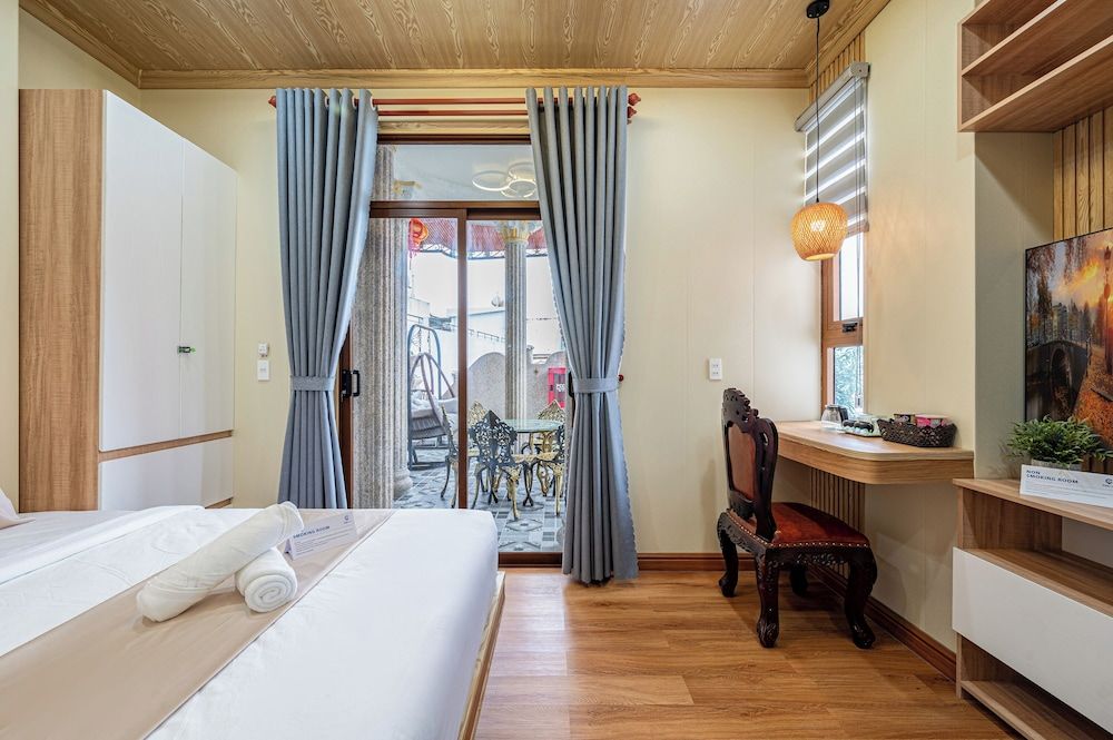 Cozrum - Cozy Home Phú Yên Deluxe Apartment, Courtyard View, Overwater 7