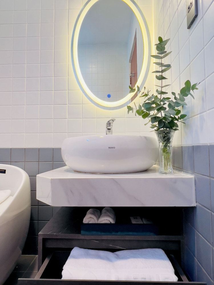 Nature Hotel - Win Happy Superior Double Room 8