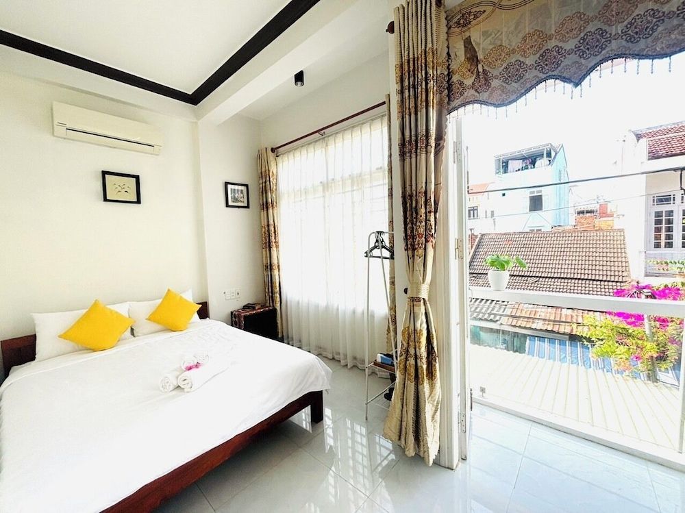 Double Room, Balcony, Courtyard View
