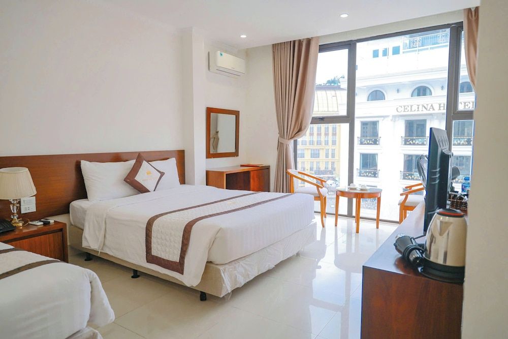 Ngan Ha Hotel Panorama View Superior Triple Room, Multiple Beds, Private Bathroom, City View 4