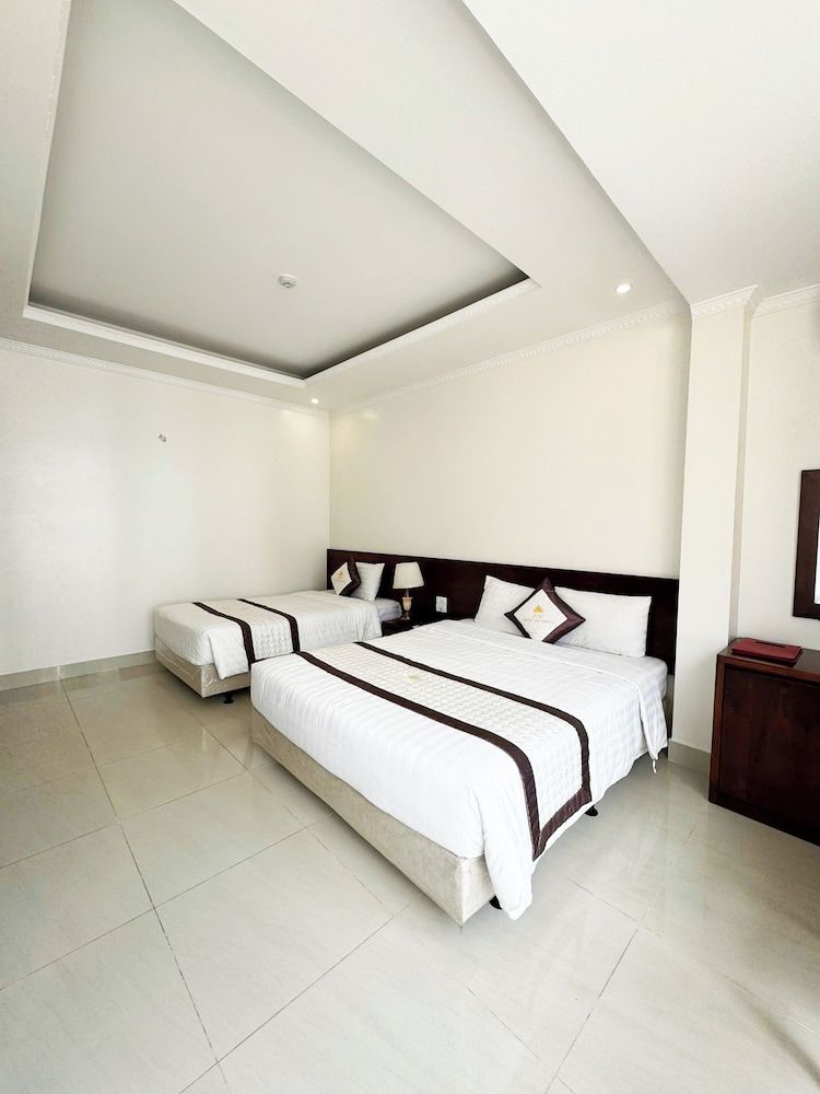 Ngan Ha Hotel Panorama View Superior Triple Room, Multiple Beds, Private Bathroom, Garden View 4