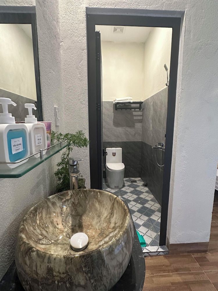 Homestay Ngô Khánh 1 Family Double Room, Garden View 4