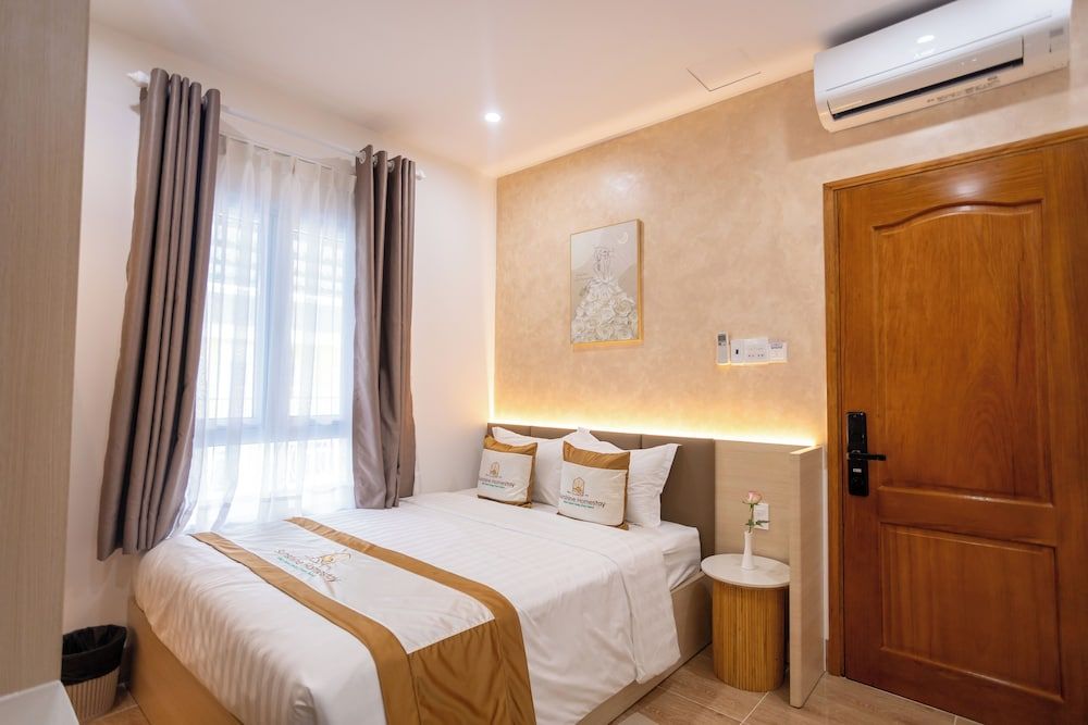 Sunshine Homestay Standard Studio Suite, City View 5