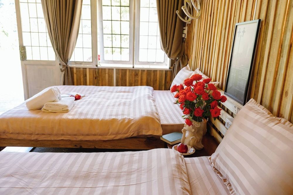 Scent Chalet D - Village Bungalow, 1 Bedroom, Accessible, Smoking 6