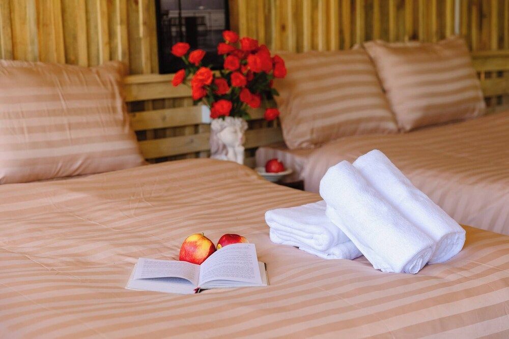 Scent Chalet D - Village Bungalow, 1 Bedroom, Accessible, Smoking 12