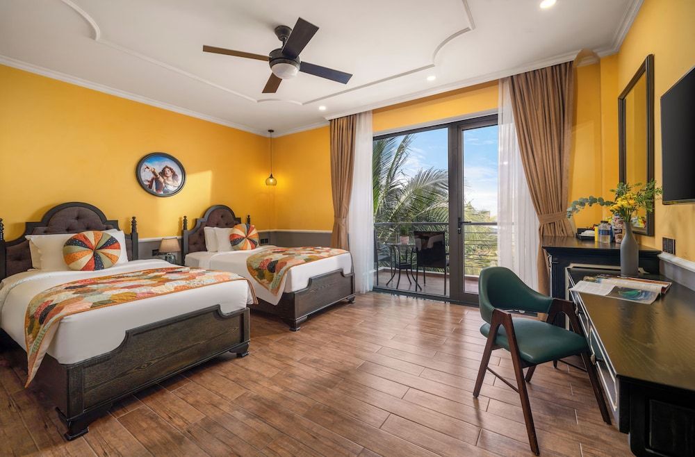 Deluxe Twin Room, Balcony, City View