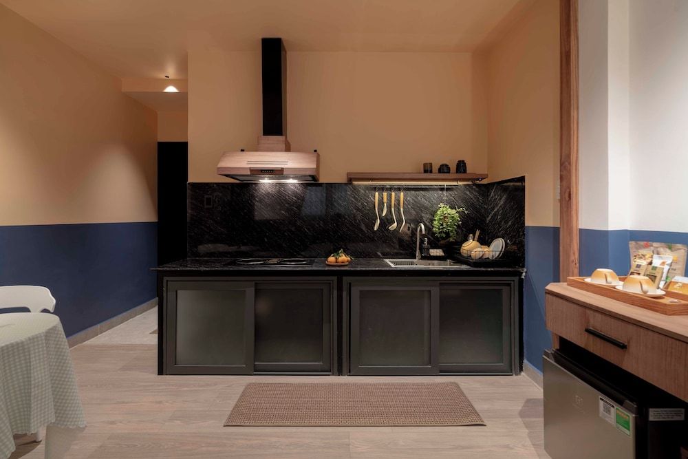 The Lamp Boutique House Deluxe Studio 6