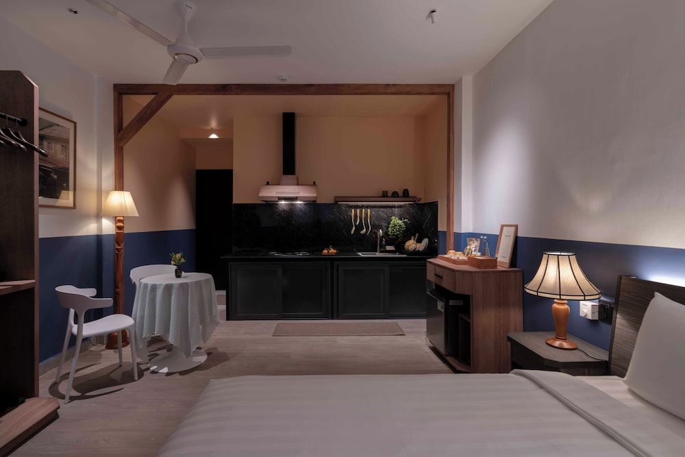 The Lamp Boutique House Deluxe Studio 3