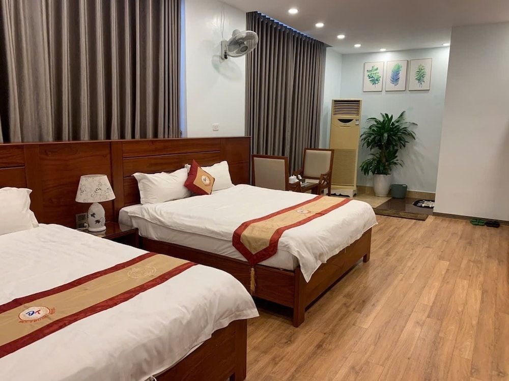 Duc Trung Hotel CB by Bayluxury Economy Double Room 4
