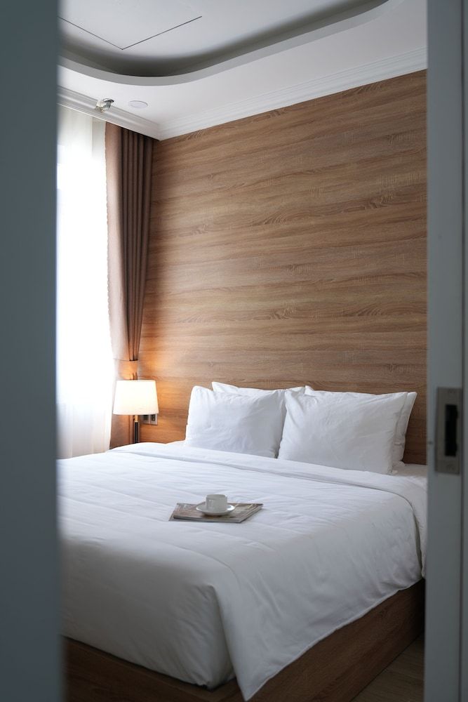 Nature Hotel - Le Dai Hanh Superior Double Room 2