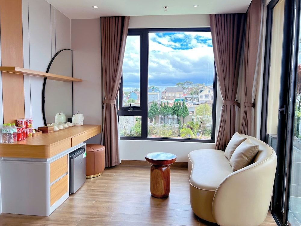 Cozy Garden Boutique hotel Luxury Double Room, Balcony, City View 11