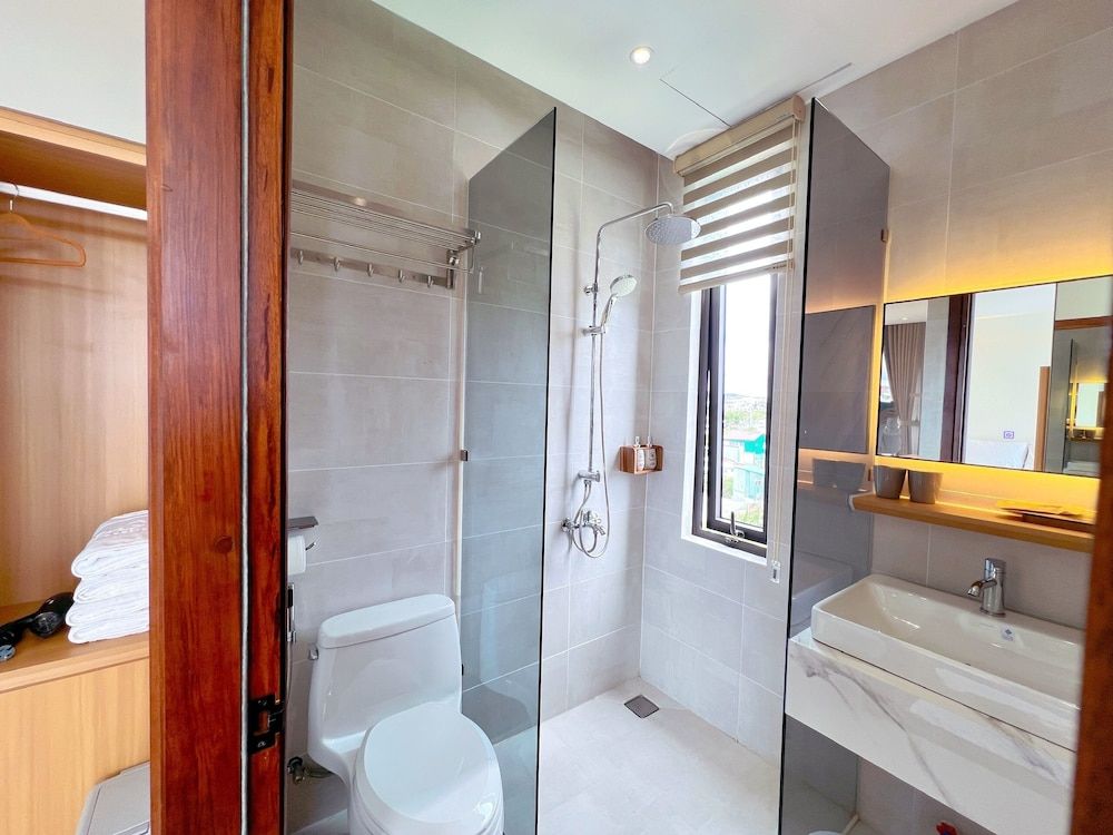 Cozy Garden Boutique hotel Luxury Double Room, Balcony, City View 3