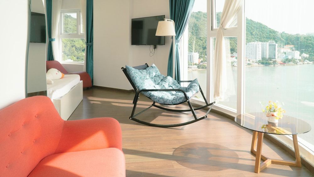 Deluxe Apartment, 1 King Bed with Sofa bed, Ocean View
