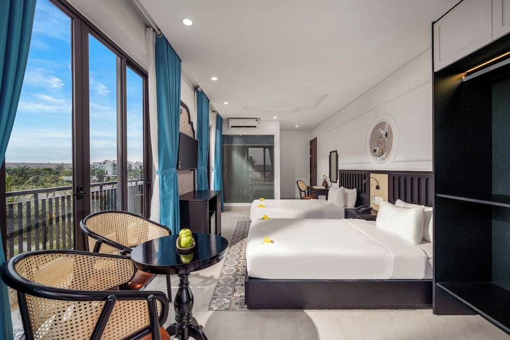 ELC Boutique Hoi An Hotel Luxury Single Room, Balcony, Pool View