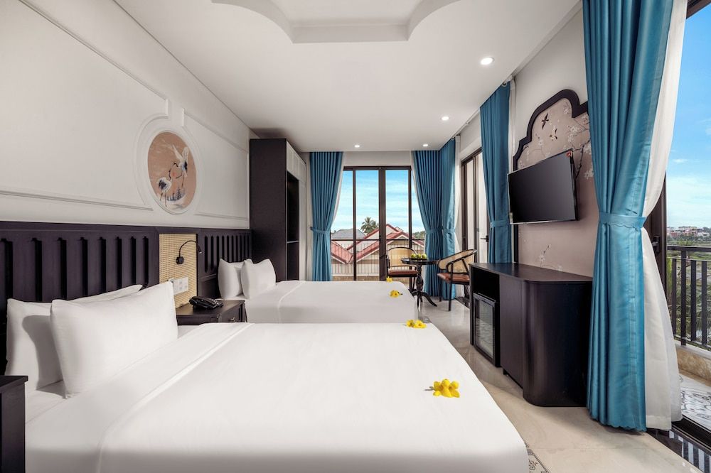 ELC Boutique Hoi An Hotel Luxury Single Room, Balcony, Pool View 7