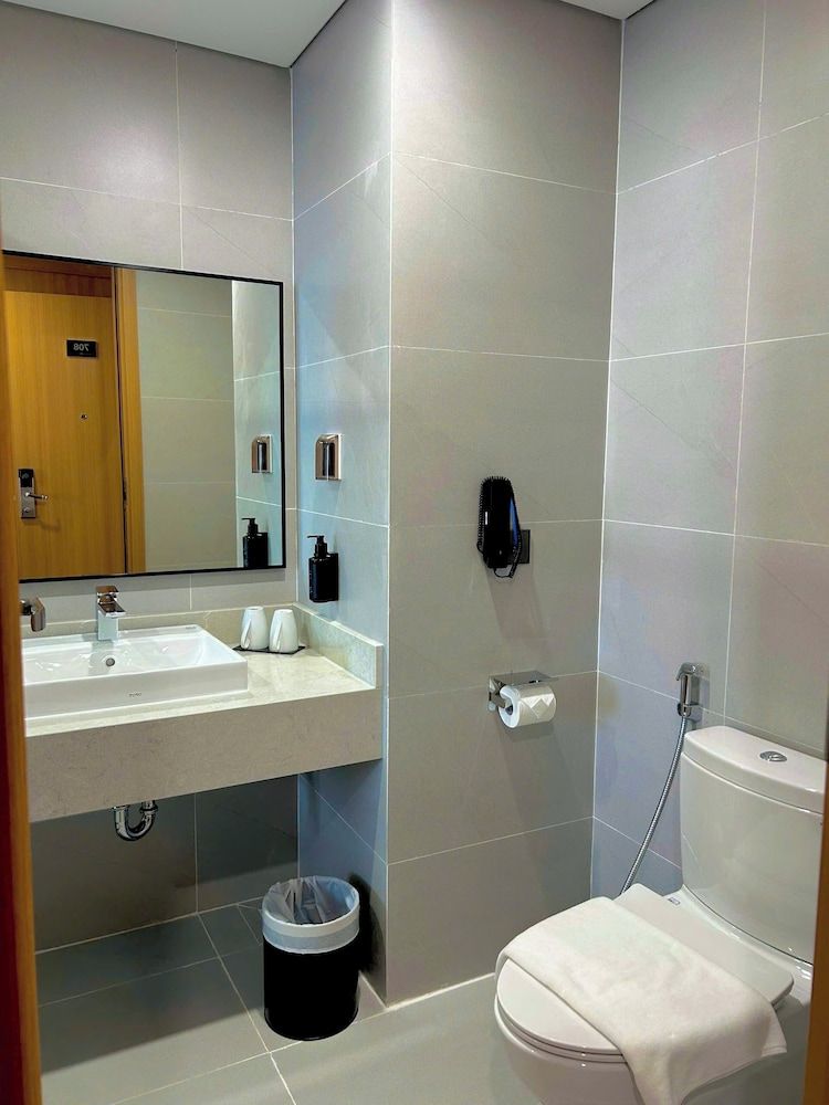 Muong Thanh Luxury Dien Bien Hotel Deluxe Double Room, City View 5