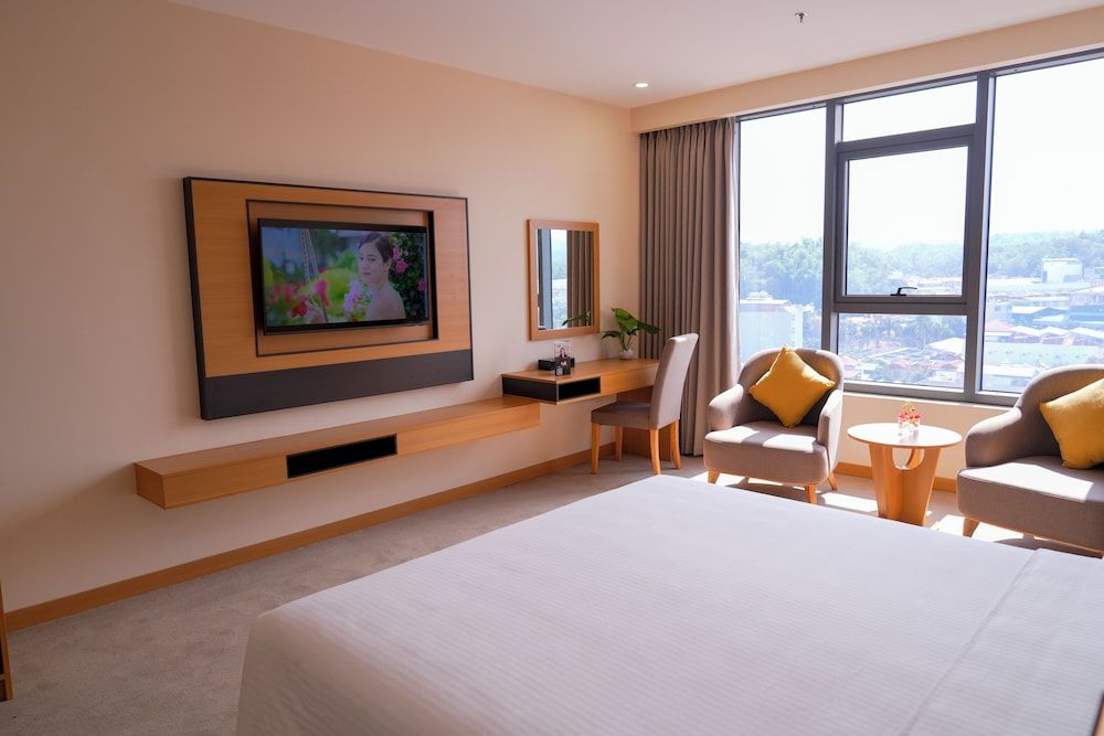 Muong Thanh Luxury Dien Bien Hotel Deluxe Double Room, City View 2