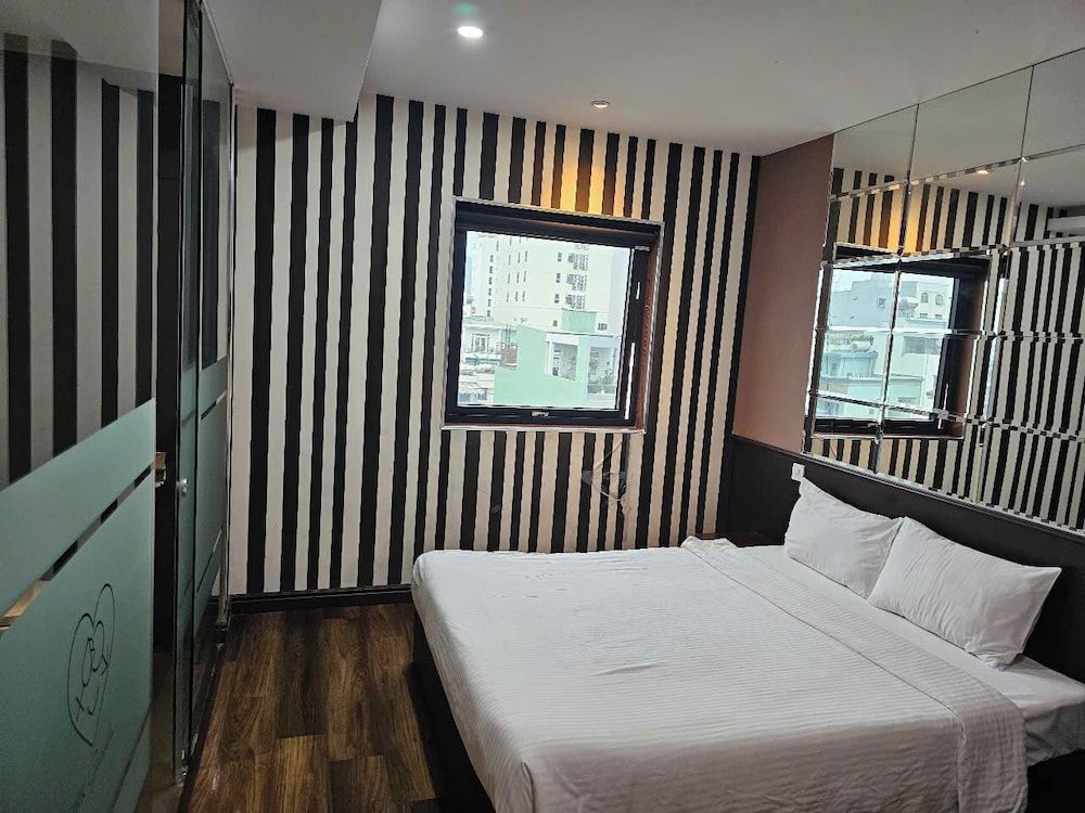 Pink Hotel Deluxe Room