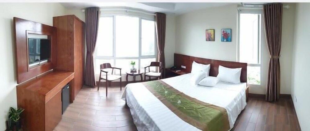 Aqua Resort Hai Tien - by BAYLUXURY Deluxe Room 3