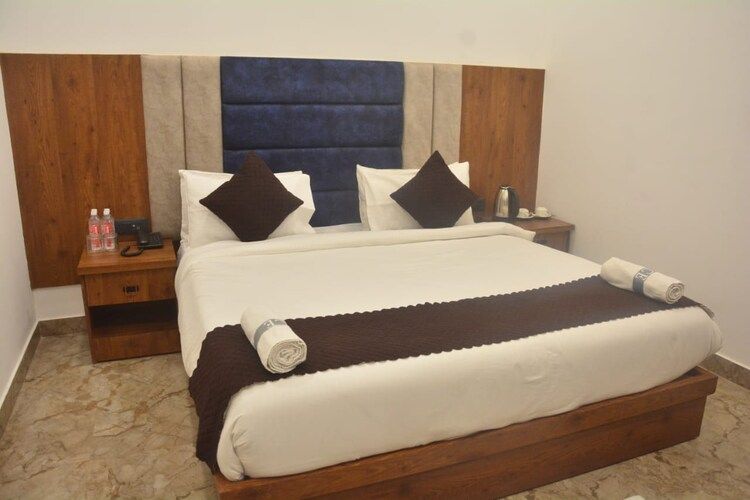 Hotel AU VILLA Standard Room with City View