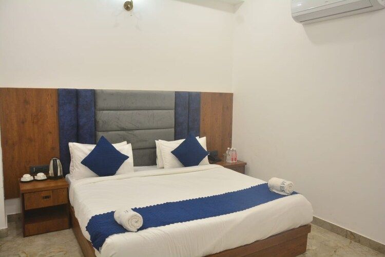 Hotel AU VILLA Standard Room with City View 3