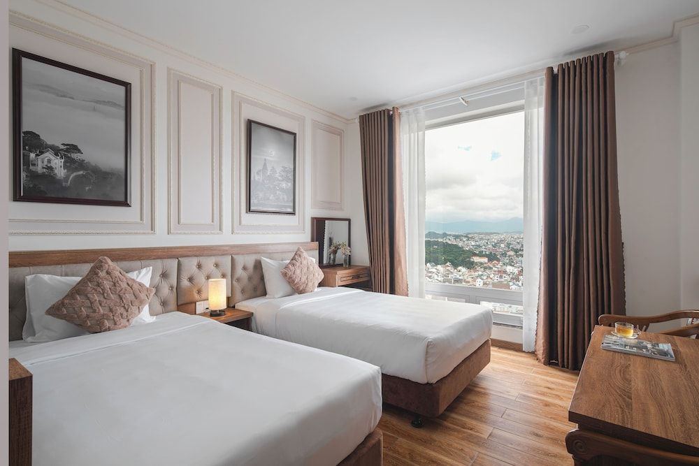 Deluxe Double or Twin Room, City View