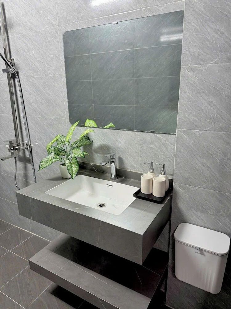 Sunset Garden Dorm Standard Triple Room, Courtyard View 19