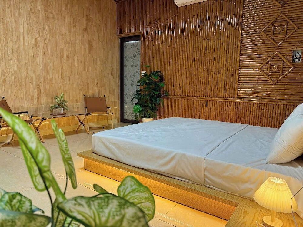 Sunset Garden Dorm Standard Single Room, Pool View 5