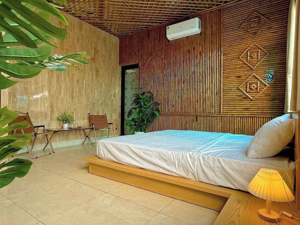 Sunset Garden Dorm Standard Single Room, Pool View 7