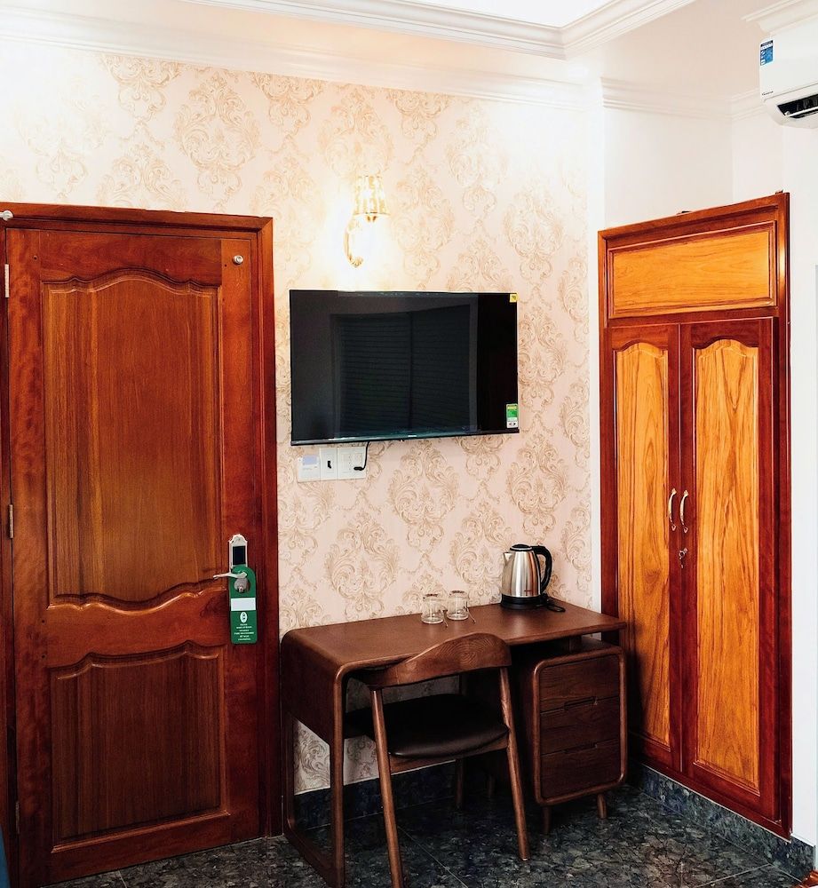 Cozy 86 Homestay Superior Double Room, 1 King Bed, City View 12