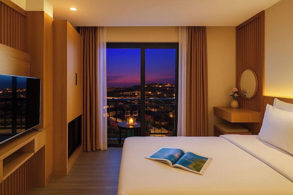 Amory Dalat Hotel Deluxe Double with Balcony 8